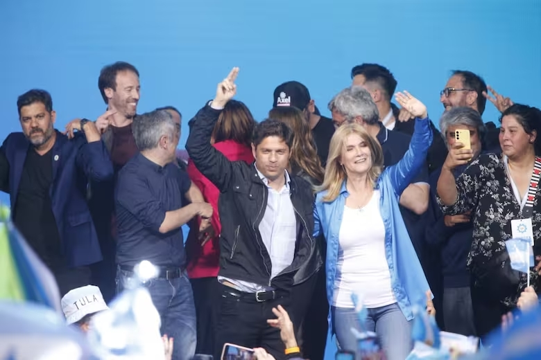 Elecciones 2023: Axel Kicillof logró la reelección en la provincia de Buenos Aires con un contundente triunfo en las urnas