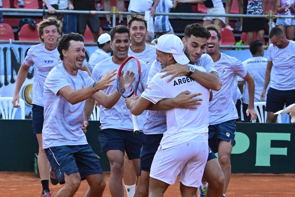 Copa Davis: con Máximo González como protagonista, Argentina logró una ajustada clasificación a las finales tras vencer a Kazajistán en Rosario