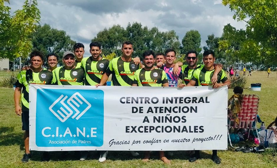 Con una buena convocatoria se realizó el Torneo de Fútbol en CIANE para recaudar fondos para el futuro playón polideportivo