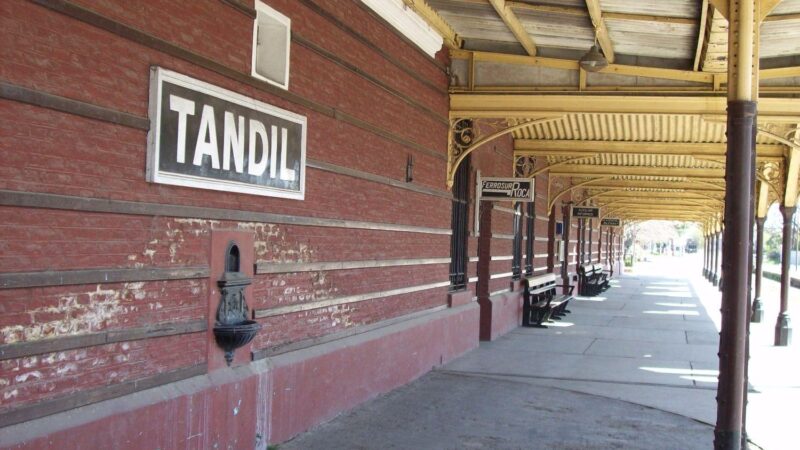 Un nuevo acto de vandalismo en la Estación del Ferrocarril: ¿De que manera se cuidan los espacios públicos de la ciudad?