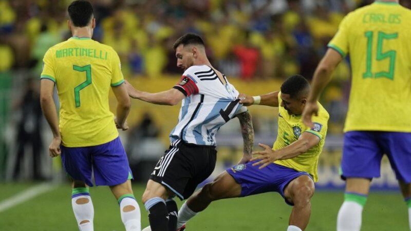 Catorce provincias se quedarían sin la transmisión de la Copa América: reina el desinterés del gobierno en un evento que puede marcar el fin de una era de la Selección Argentina